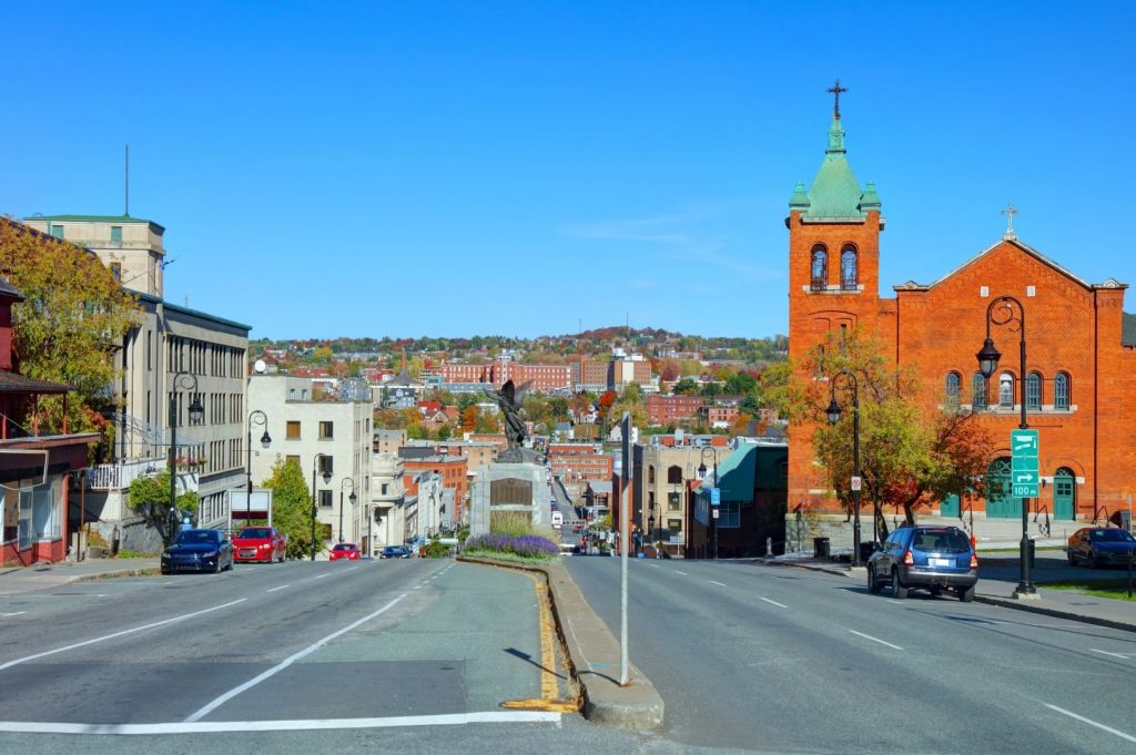 Ville de Sherbrooke depuis la rue King Ouest